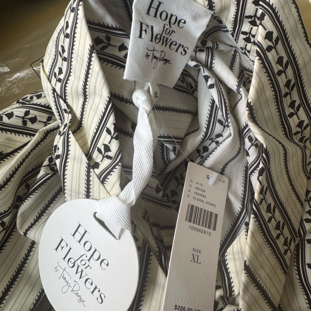 Tracy Reese Black and White Geometric Blouse - Picture 6 of 6